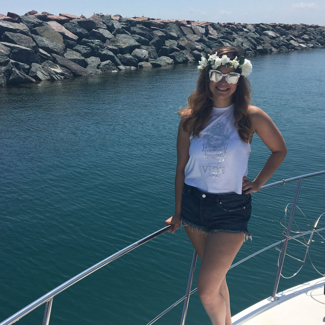 BRIDE-TO-BE CUSTOM TEE