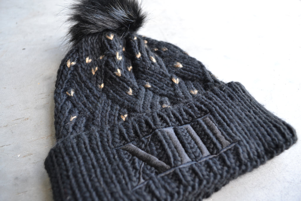 BLACK+GOLD LOGO POM BEANIE