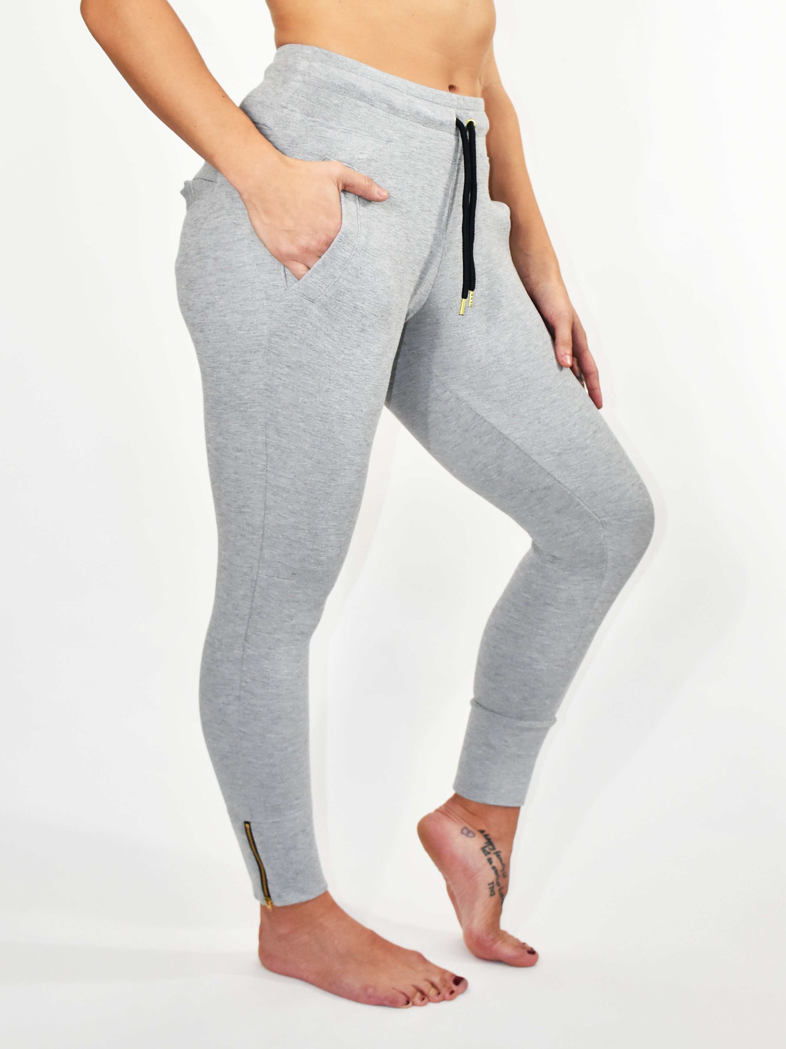 GREY CONTOUR CROP LADIES JOGGER – Thirteen Fit Apparel