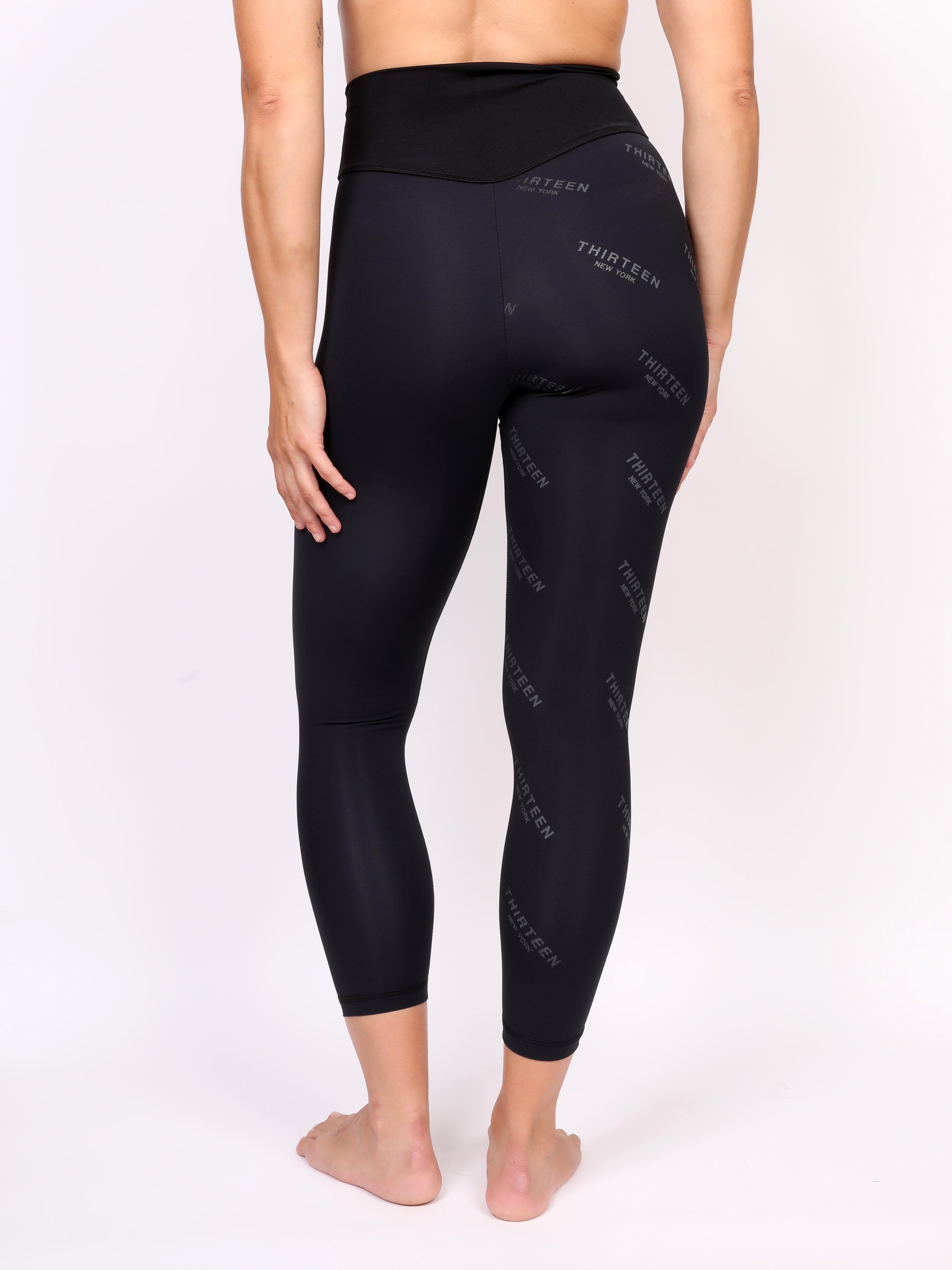 13NY LADIES LEGGING, BLACK on BLACK β Thirteen Fit Apparel